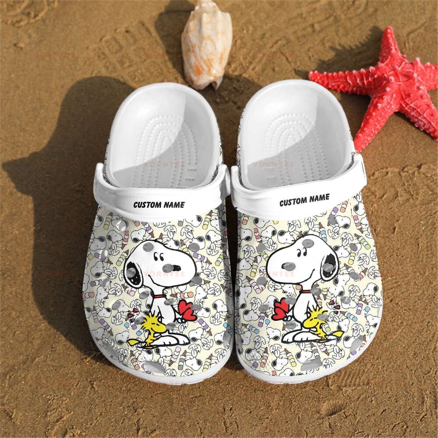 Snoopy and Woodstock Love, Personalized For Mens And Womens Clog Shoes