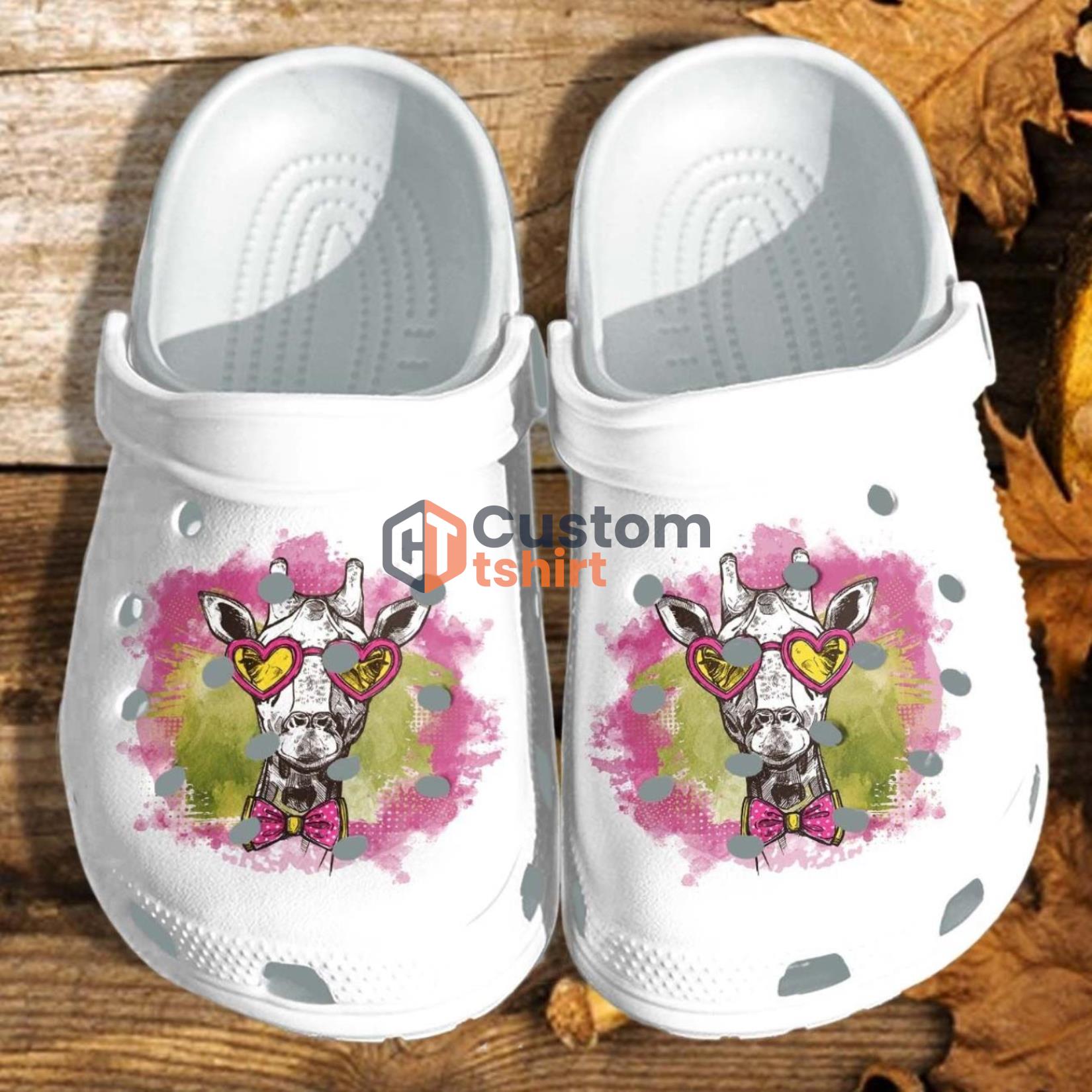 Lady Giraffe Glasses Clog Shoes - Giraffe Girl Love Animal Clog Shoes Gifts Women Wife Mothers Day 2022 Product Photo 1 Product photo 1